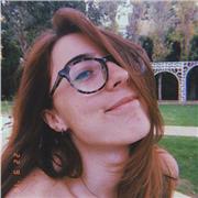 Sono una ragazza di 19 anni appena diplomata in lingue, metto molta grinta in quello che faccio. Posso dare ripetizioni di inglese,francese e spagnolo